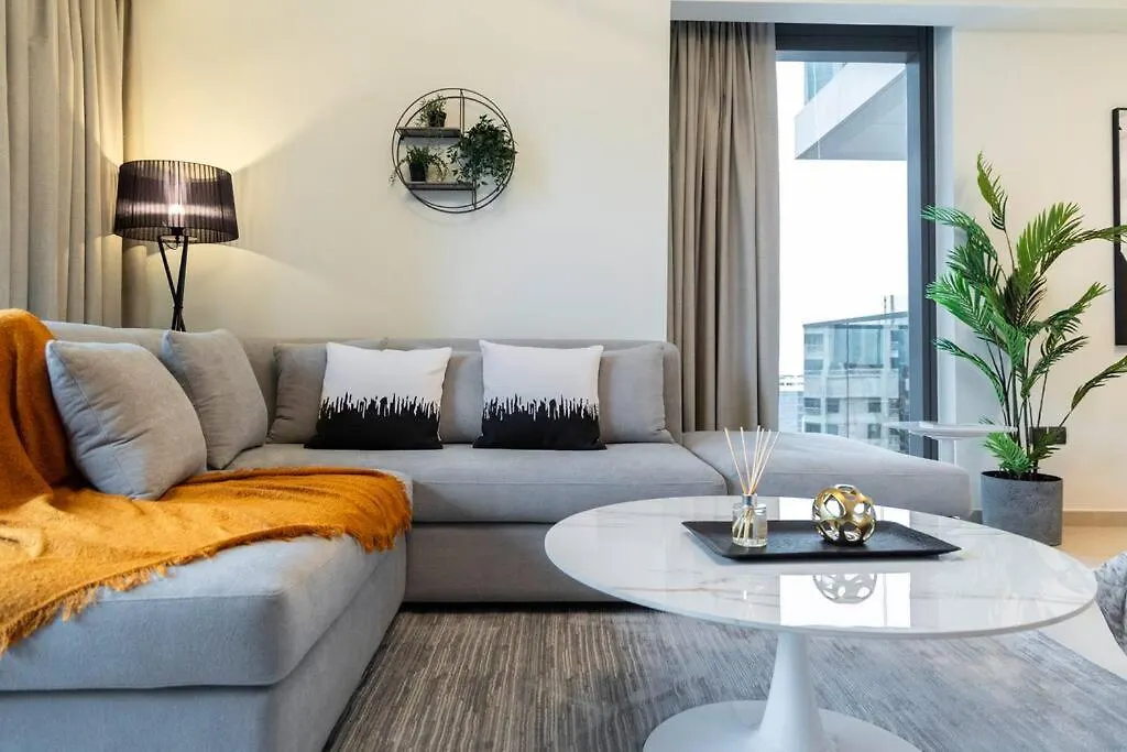 Burj & Fountain Views - Large Apt For 12 Guests! Dubai 0*,