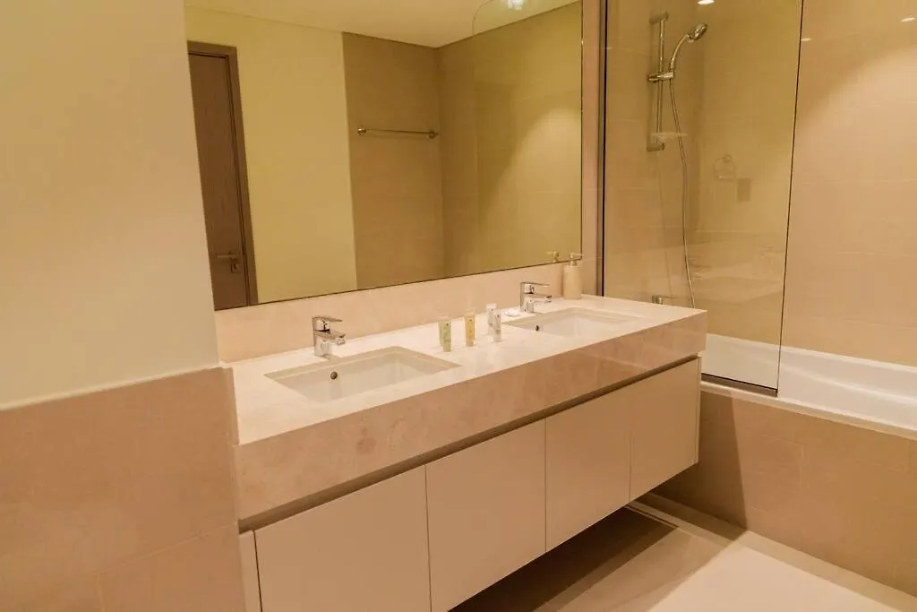 Burj & Fountain Views - Large Apt For 12 Guests! Dubai 0*,  United Arab Emirates