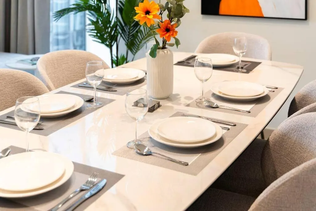 Apartment Burj & Fountain Views - Large Apt For 12 Guests! Dubai