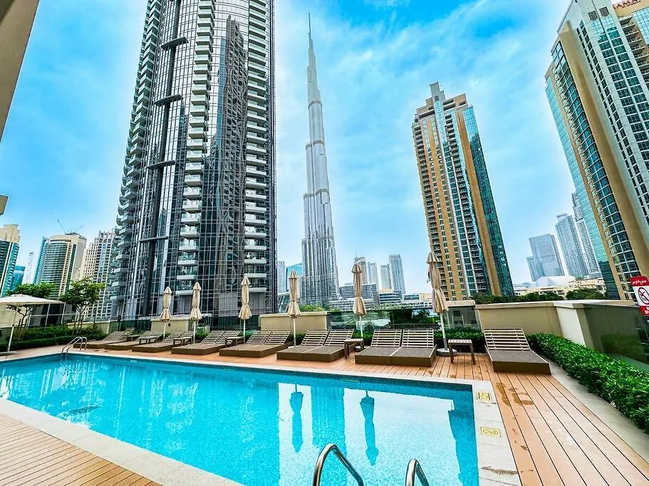 Burj & Fountain Views - Large Apt For 12 Guests! Dubai 0*,