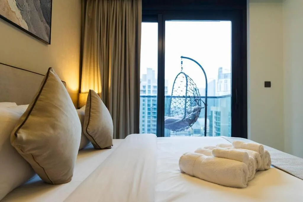 Apartment Burj & Fountain Views - Large Apt For 12 Guests! Dubai